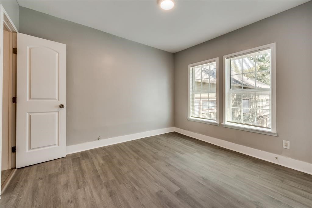 507 Enid Street, Unit B Houston, TX 77009 - Photo 8 of 8 Bedroom 2 which is identical in size to bedroom 1.