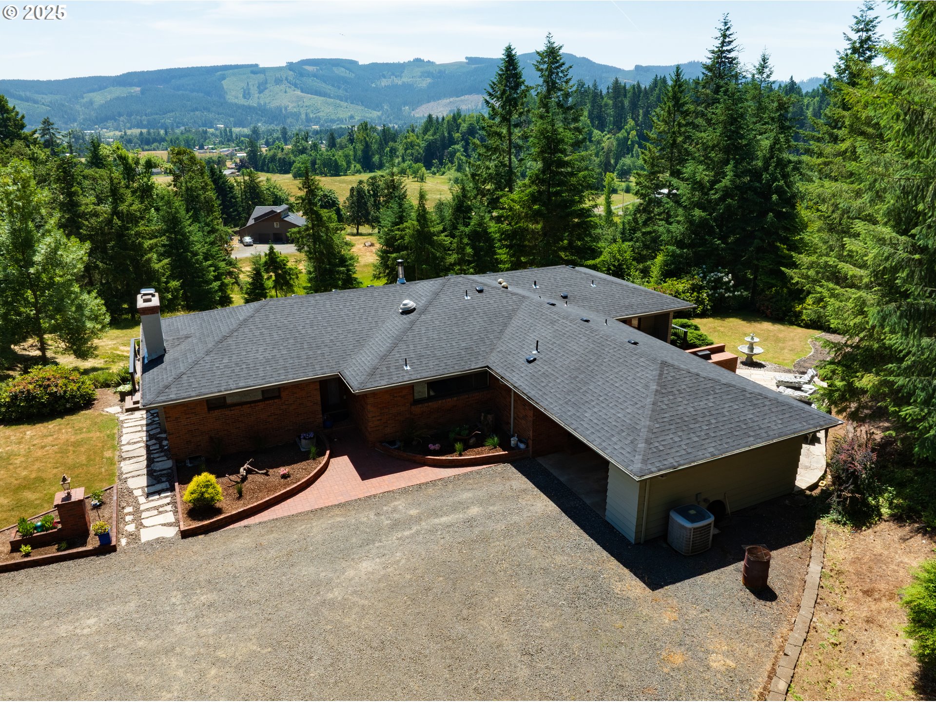 36555 McGowan Creek Road Springfield, OR 97478 - Photo 2 of 41