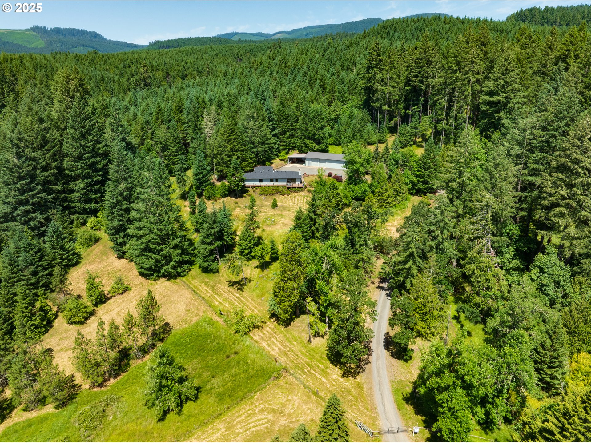 36555 McGowan Creek Road Springfield, OR 97478 - Photo 3 of 41