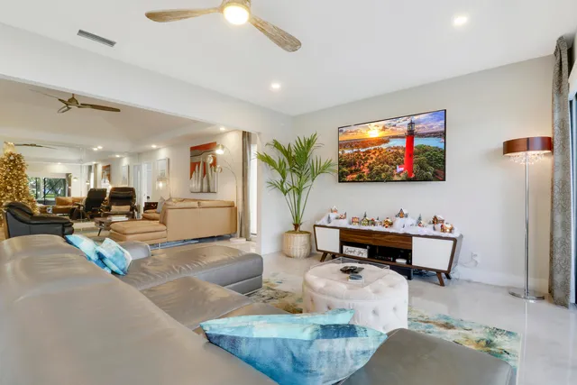 $1,300,000 | 13397 Garth Court, Palm Beach Gardens, FL 33418