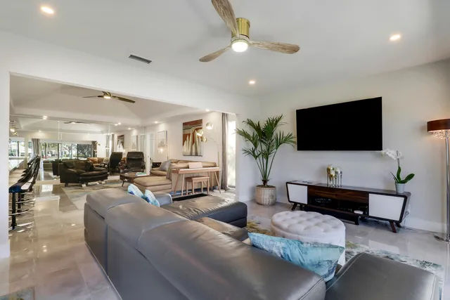 $1,149,000 | 13397 Garth Court, Palm Beach Gardens, FL 33418