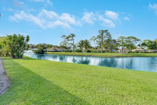 $1,300,000 | 13397 Garth Court, Palm Beach Gardens, FL 33418
