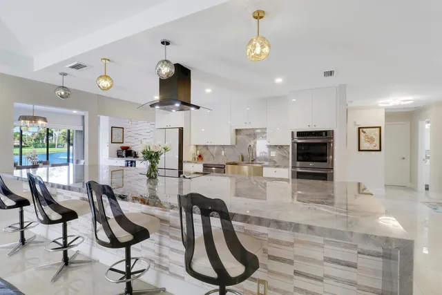 $1,300,000 | 13397 Garth Court, Palm Beach Gardens, FL 33418