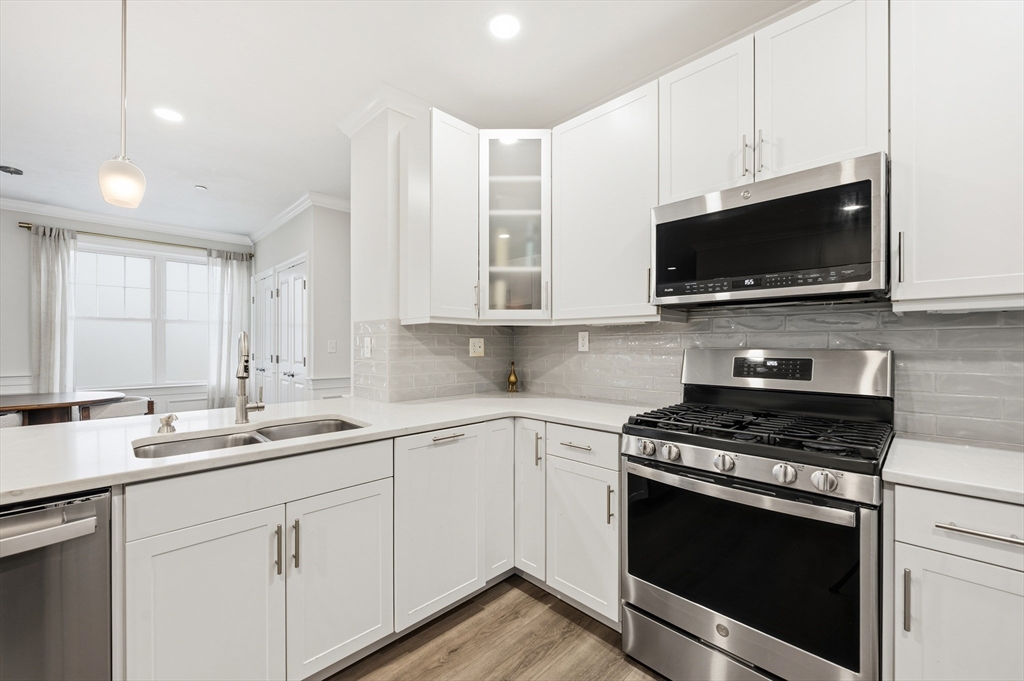 320 Middlesex Avenue, Unit A207 Medford, MA 02155 - Photo 11 of 34