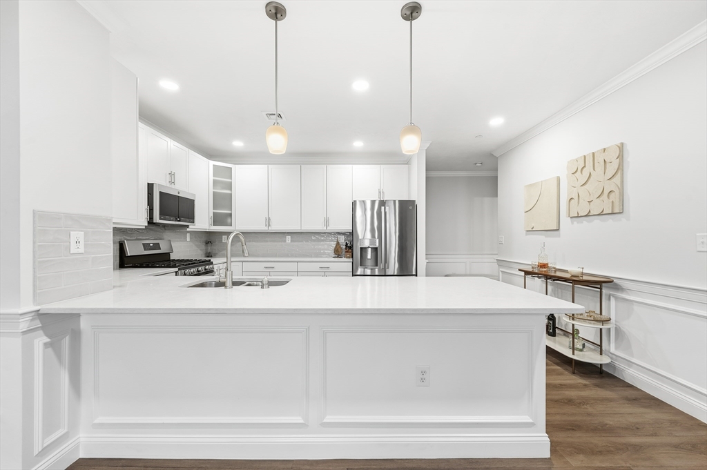 320 Middlesex Avenue, Unit A207 Medford, MA 02155 - Photo 9 of 34