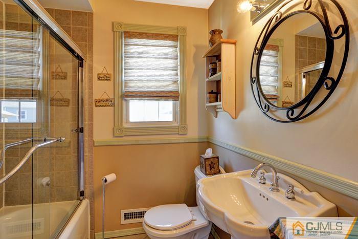 58 Piersoll Road Old Bridge, NJ 08857 - Photo 9 of 21 Gallery Image 9