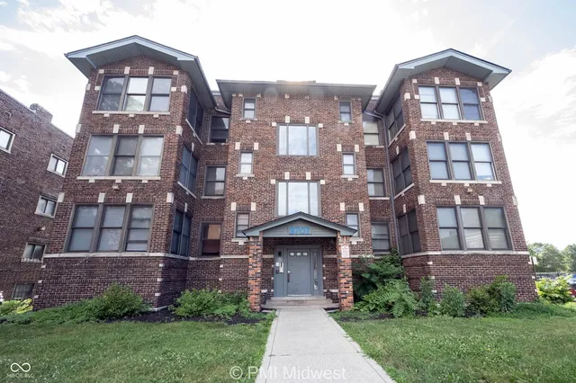 $1,199 | 3715 North Meridian Street, Unit 1A, Indianapolis, IN 46208
