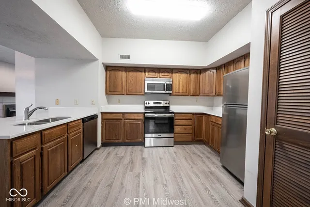 $1,199 | 3715 North Meridian Street, Unit 1A, Indianapolis, IN 46208