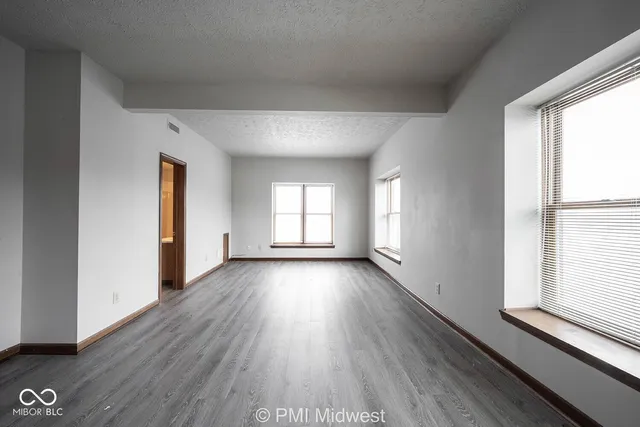 $1,199 | 3715 North Meridian Street, Unit 1A, Indianapolis, IN 46208