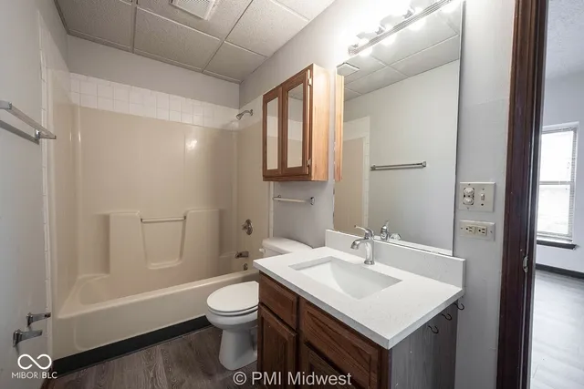 $1,199 | 3715 North Meridian Street, Unit 1A, Indianapolis, IN 46208