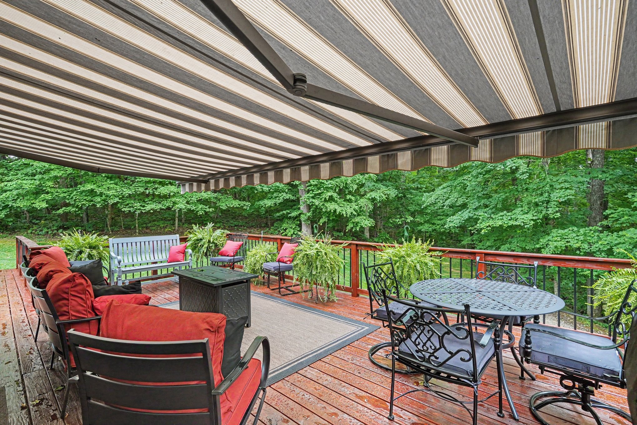 5833 Highway 76 East Springfield, TN 37172 - Photo 42 of 66 a patio with water table and chairs