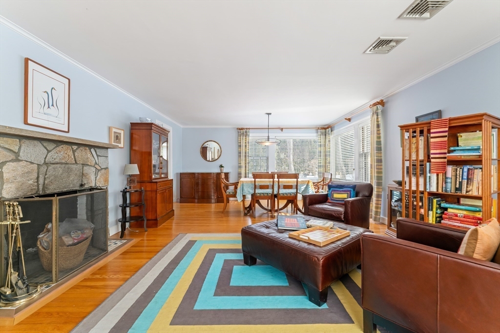 73 Hartman Road Newton, MA 02459 - Photo 11 of 42