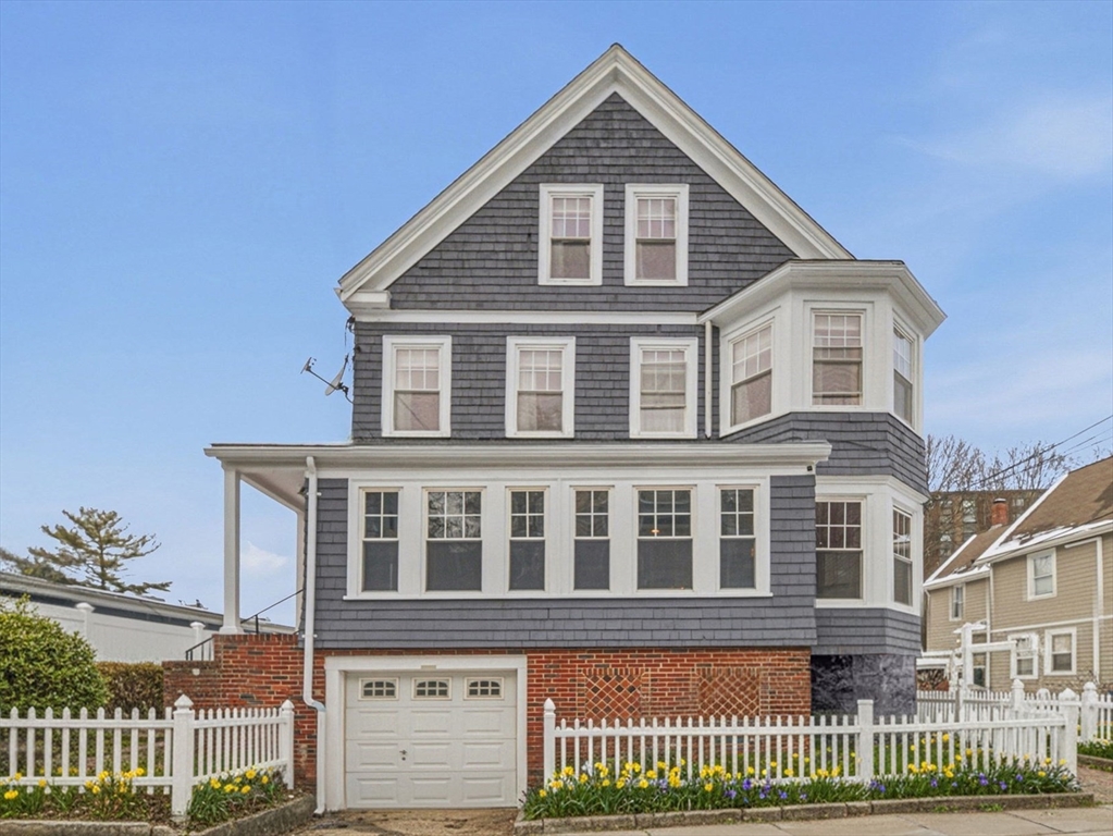 87 Burt Street Boston, MA 02124 - Photo 2 of 40 a front view of a house