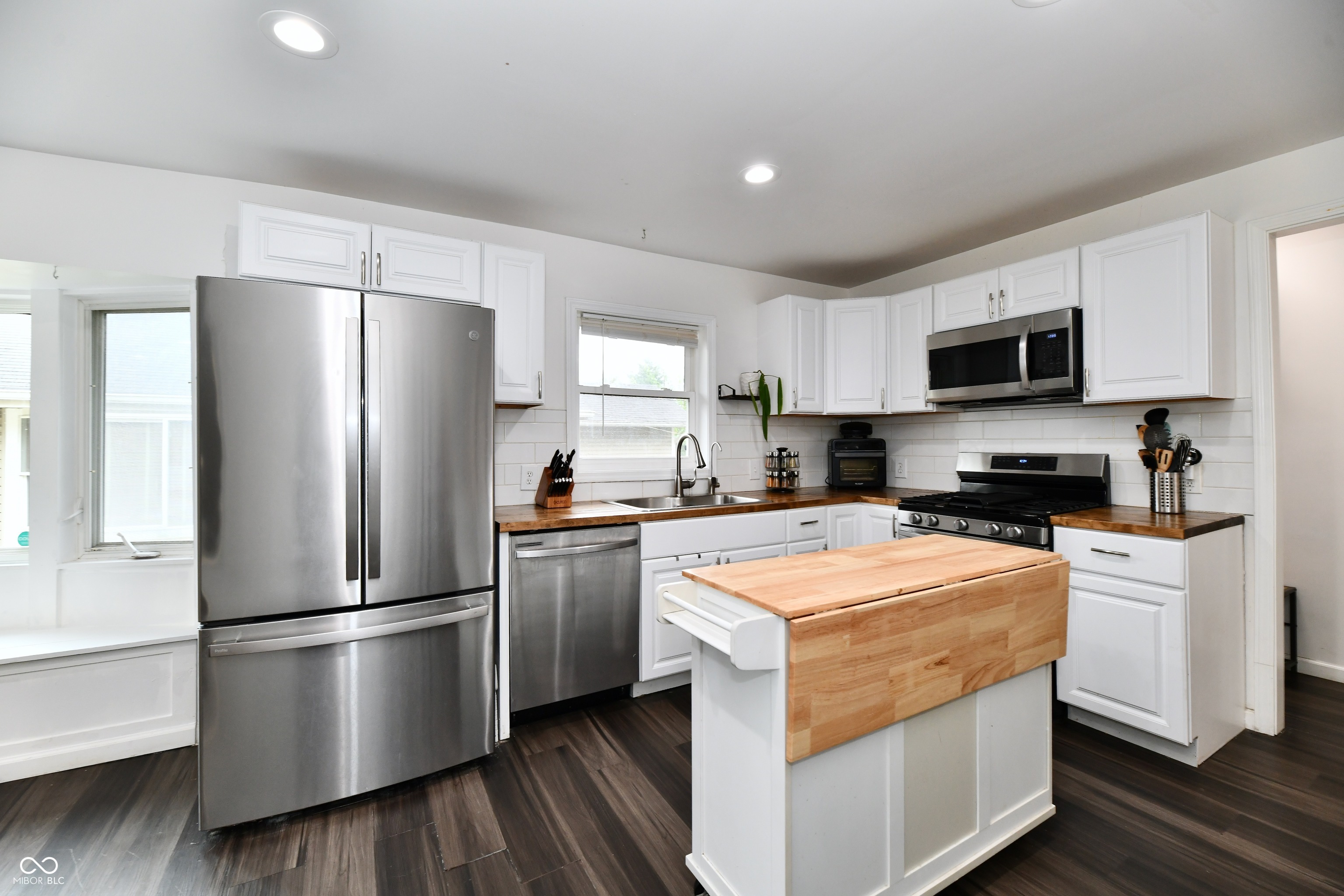 1924 Mansfield Street Indianapolis, IN 46202 - Photo 13 of 33