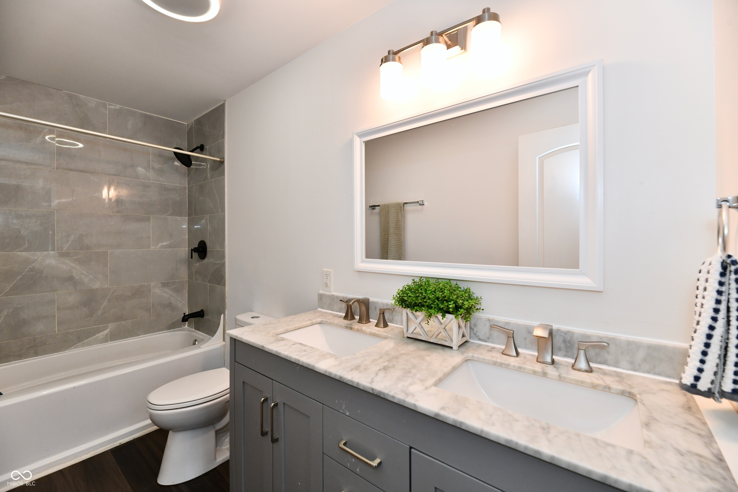 1924 Mansfield Street Indianapolis, IN 46202 - Photo 19 of 33