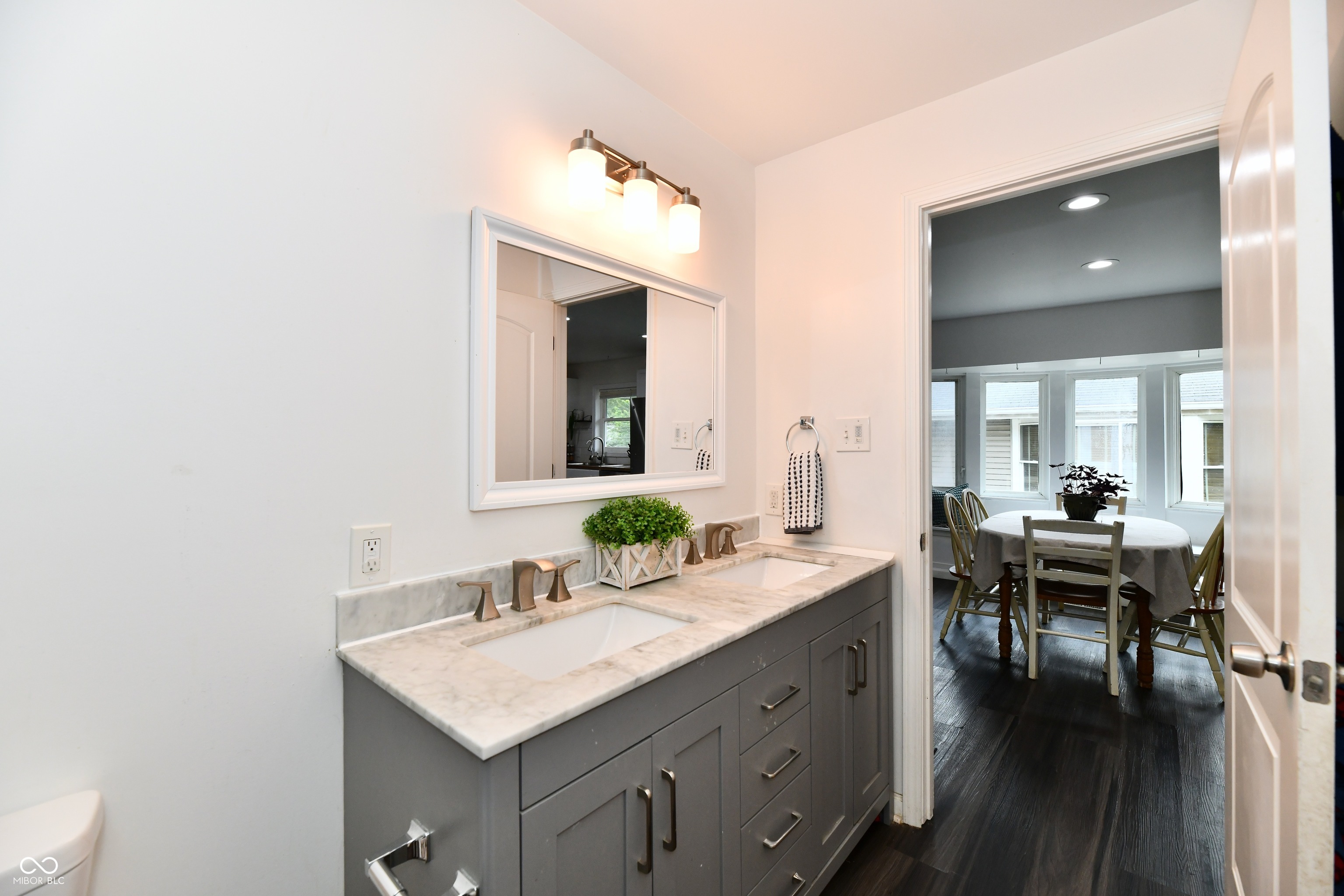 1924 Mansfield Street Indianapolis, IN 46202 - Photo 20 of 33