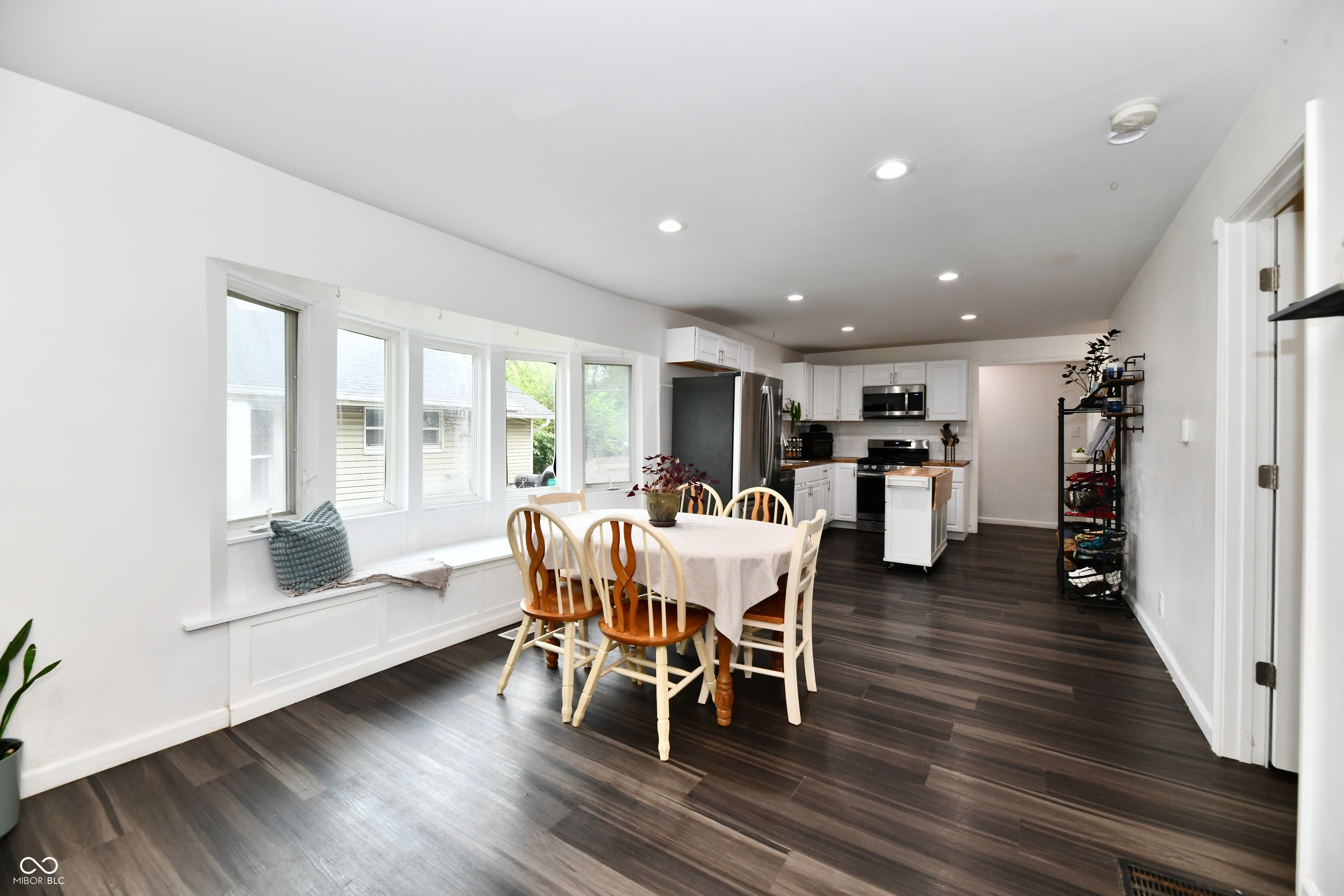 1924 Mansfield Street Indianapolis, IN 46202 - Photo 8 of 33