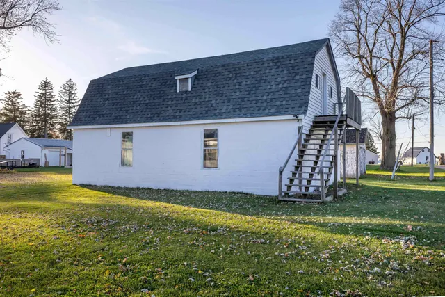 $100,000 | 807 West Washington Street, Warren, IL 61087