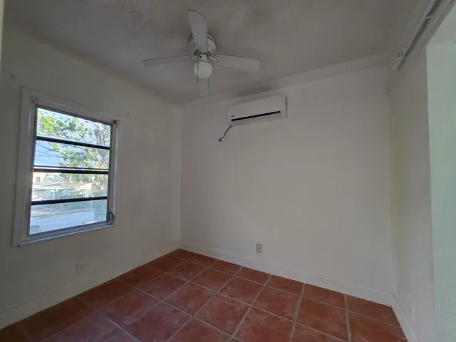 $1,849 | 803 Selkirk Street, Unit 1/2, West Palm Beach, FL 33405