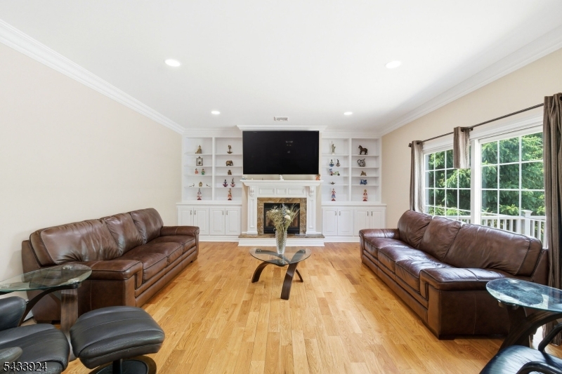 42 Spring Valley Road Montvale, NJ 07645 - Photo 13 of 50