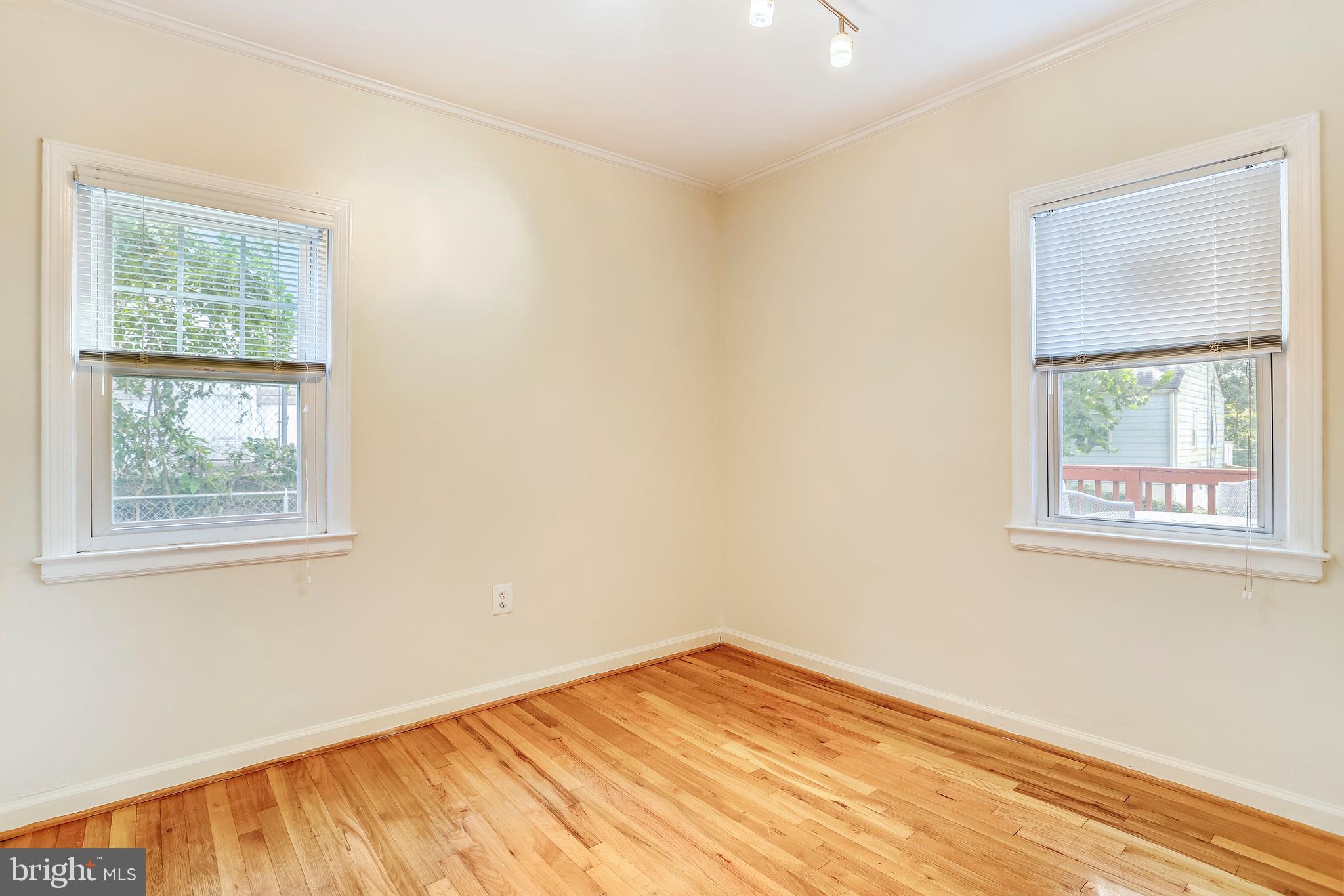 11706 Goodloe Road Silver Spring, MD 20906 - Photo 16 of 29 Main Level Bonus Room