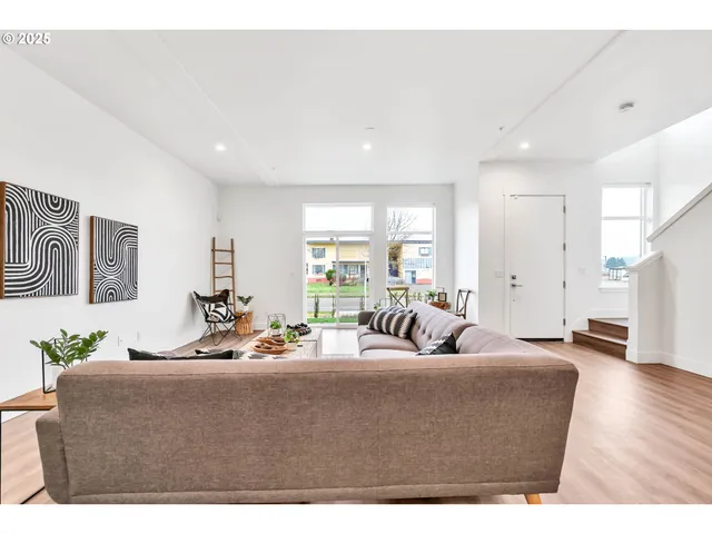 $549,900 | 1970 Amazon Parkway, Eugene, OR 97405