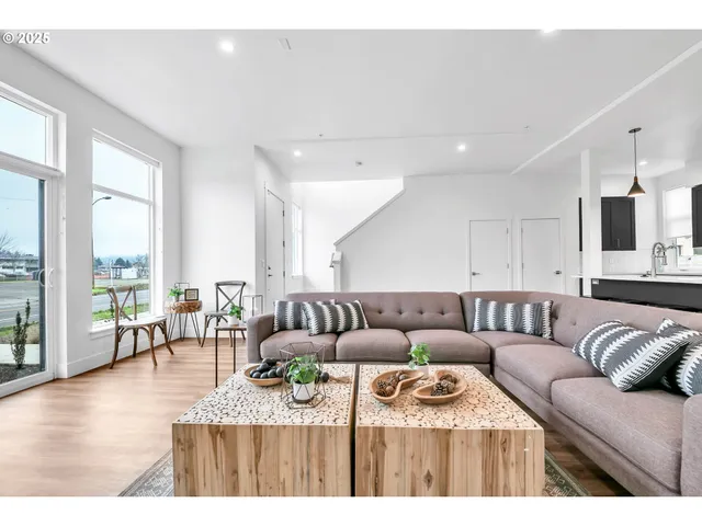 $549,900 | 1970 Amazon Parkway, Eugene, OR 97405