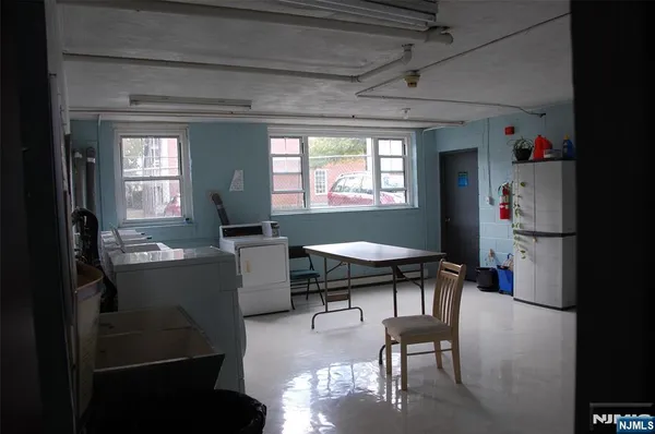 $1,800 | 79 Washington Avenue, Unit 5, Dumont, NJ 07628
