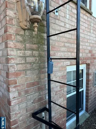 $1,800 | 79 Washington Avenue, Unit 5, Dumont, NJ 07628