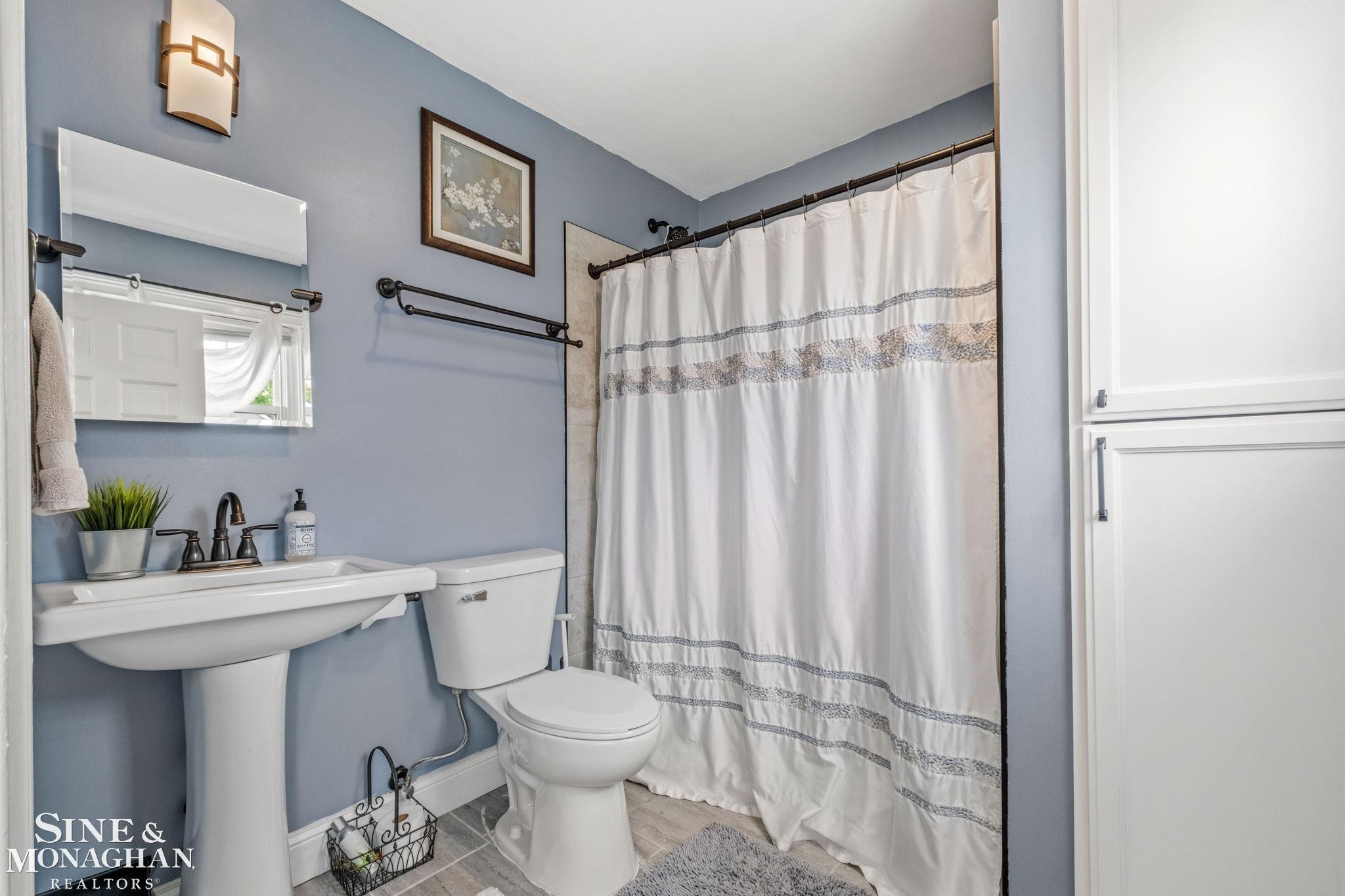 580 Hampton Road Grosse Pointe Woods, MI 48236 - Photo 32 of 77