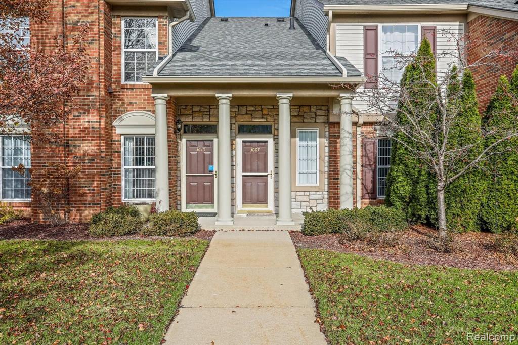 3601 Oakmonte Boulevard Rochester, MI 48306 - Photo 1 of 29