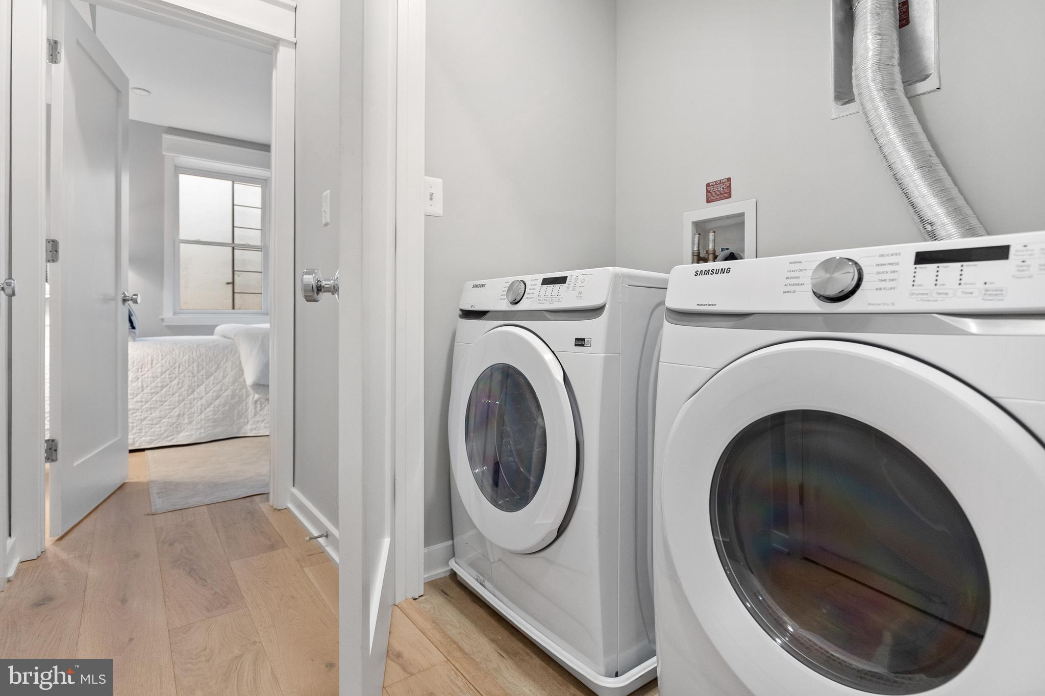 406 D Street Southeast Washington, DC 20003 - Photo 20 of 39 a utility room with dryer and washer