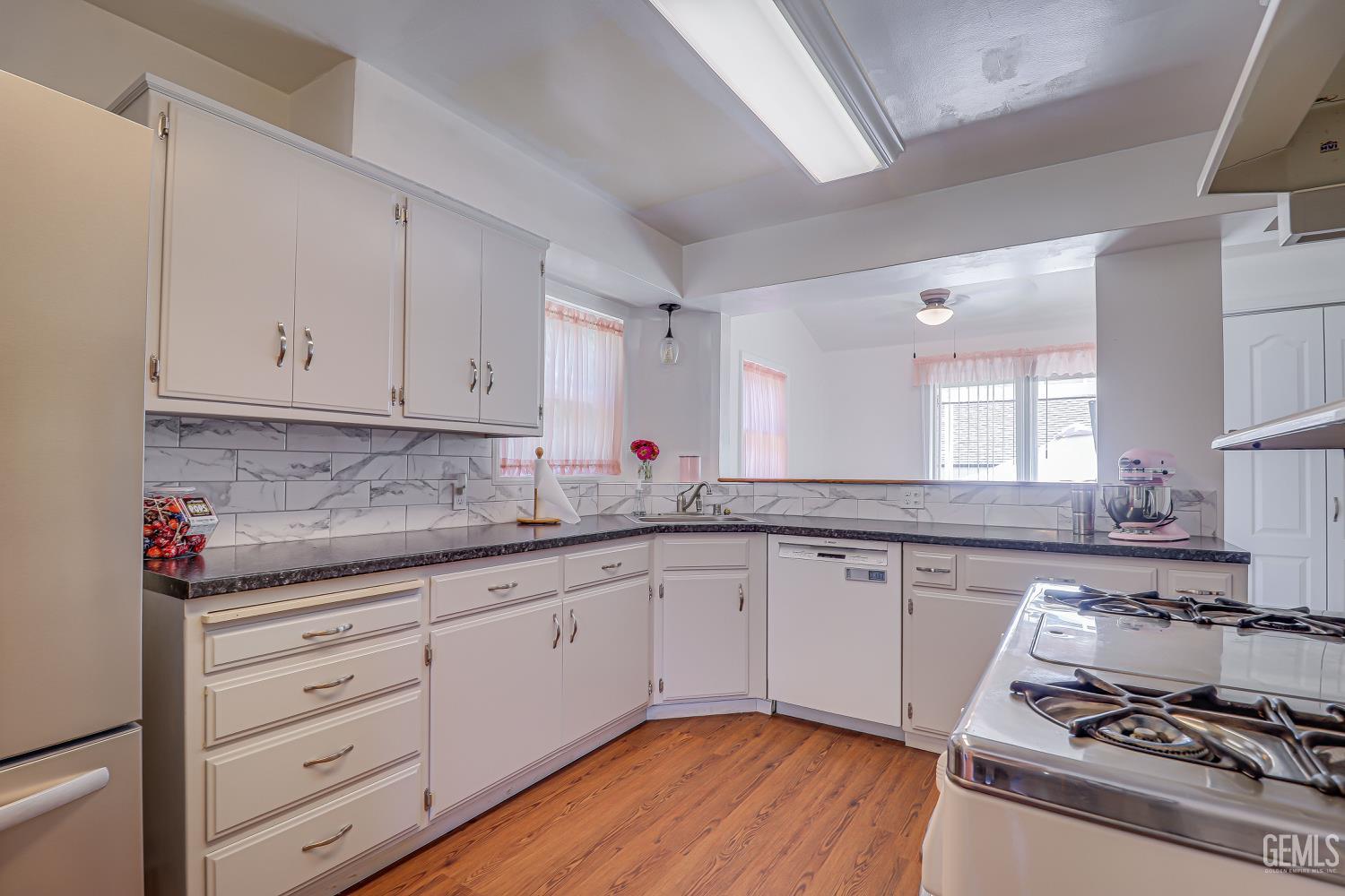 Undisclosed Address Bakersfield, CA 93305 - Photo 7 of 30