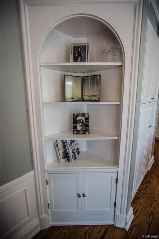 275 Barden Road Bloomfield Hills, MI 48304 - Photo 14 of 38