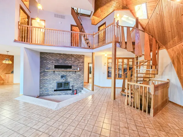 $178,900 | 33285 Ocean Avenue, Redwood Falls, MN 56283