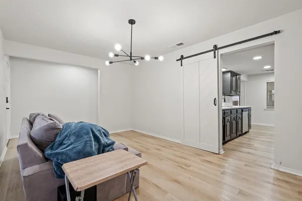 $2,400 | 514 Bow And Arrow Drive, Dallas, TX 75224