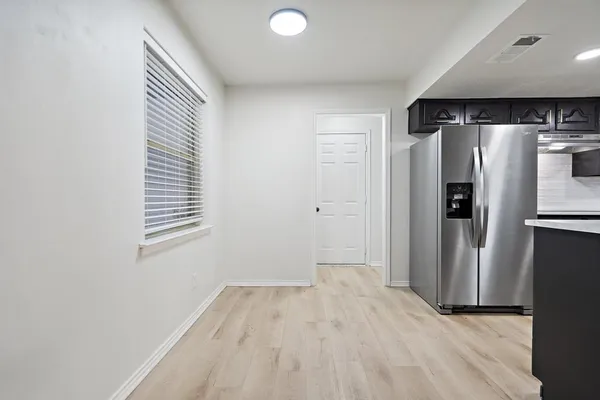 $2,400 | 514 Bow And Arrow Drive, Dallas, TX 75224