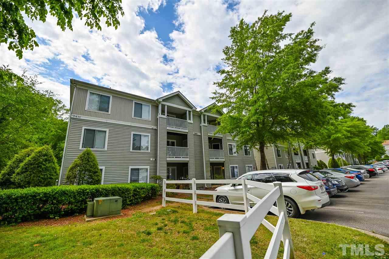 1430 Collegiate Circle, Unit 302 Raleigh, NC 27606 - Photo 1 of 7 Gallery Image 1