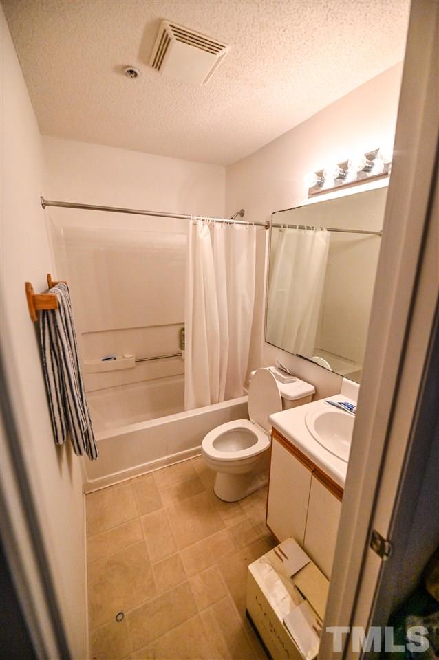 1430 Collegiate Circle, Unit 302 Raleigh, NC 27606 - Photo 6 of 7 Gallery Image 6