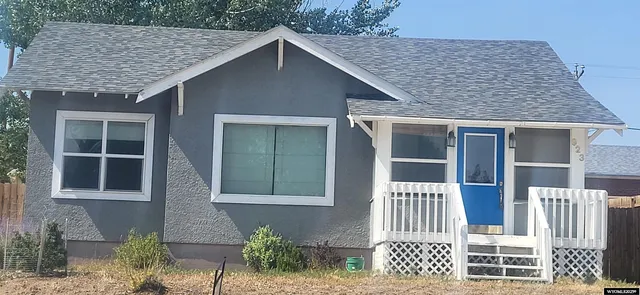 $189,000 | 923 West Pine Street, Rawlins, WY 82301