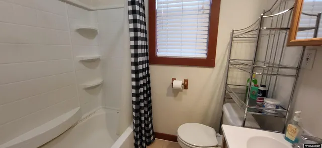 $189,000 | 923 West Pine Street, Rawlins, WY 82301