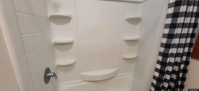 $189,000 | 923 West Pine Street, Rawlins, WY 82301