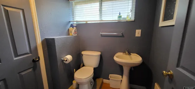 $189,000 | 923 West Pine Street, Rawlins, WY 82301