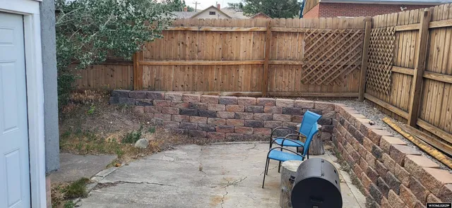 $189,000 | 923 West Pine Street, Rawlins, WY 82301