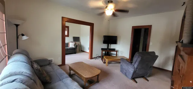 $189,000 | 923 West Pine Street, Rawlins, WY 82301