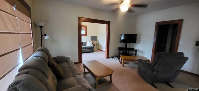 $189,000 | 923 West Pine Street, Rawlins, WY 82301