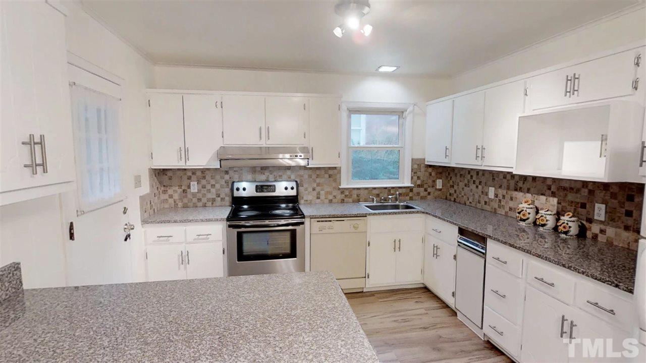 2812 Bardwell Road Raleigh, NC 27604 - Photo 5 of 20