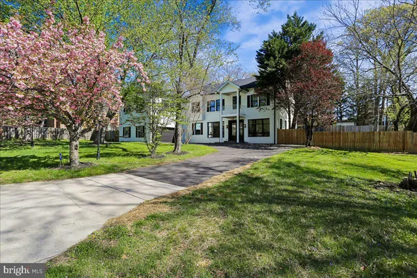 $2,295,000 | 9925 Conestoga Way, Potomac, MD 20854