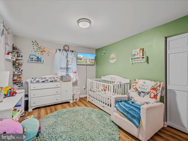 $200,000 | 273 Potomac Street, Paw Paw, WV 25434