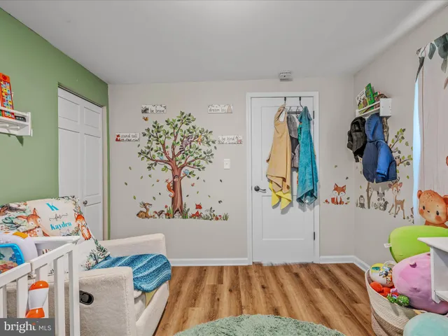 $200,000 | 273 Potomac Street, Paw Paw, WV 25434